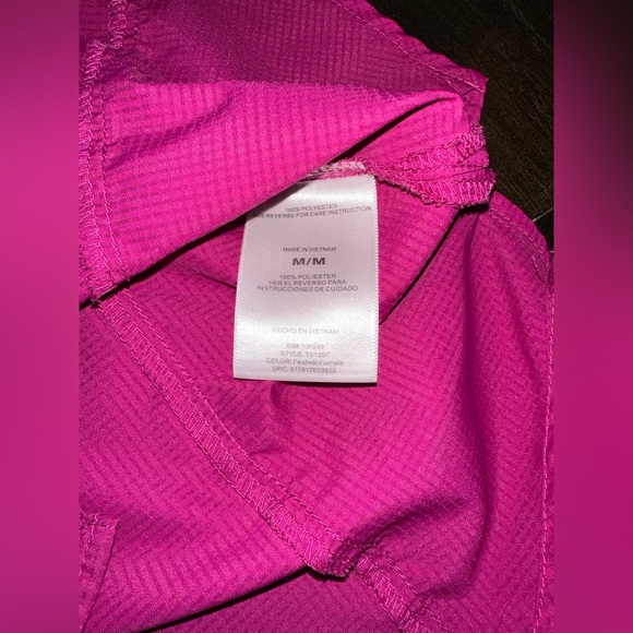 Magenta Habit Fishing Shirt Sz. M - Picture 4 of 7